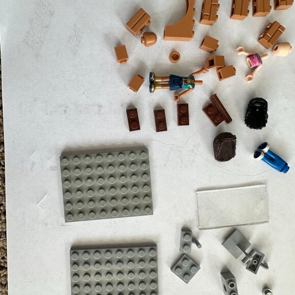 Lego Friends: Emma's Art Studio 41365 Incomplete Set - Picture 7 of 8